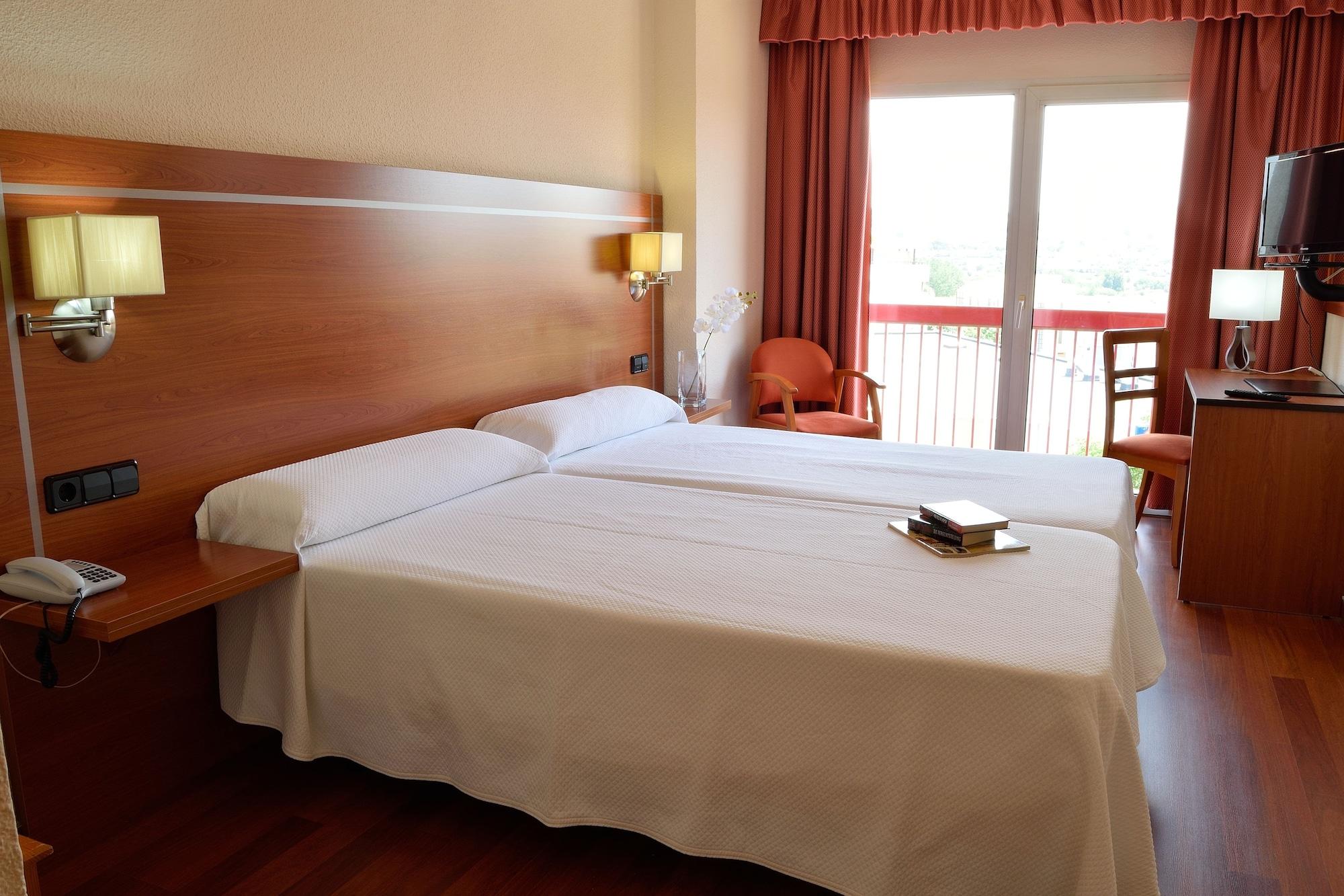Hotel Mari Carmen Guadix Exteriör bild