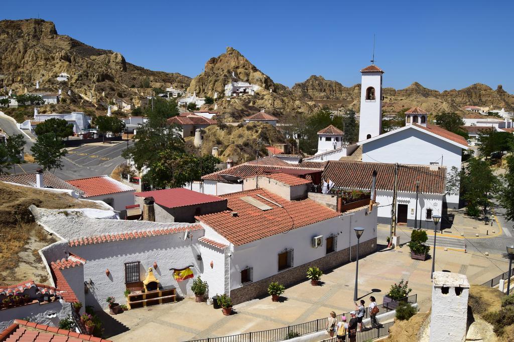 Hotel Mari Carmen Guadix Exteriör bild